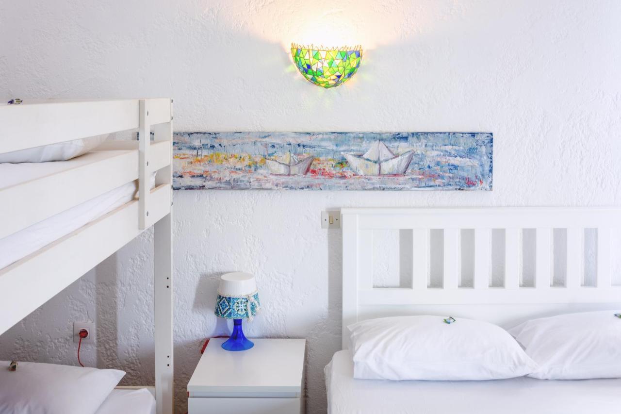 ניי פורי Brunis Apartments מראה חיצוני תמונה