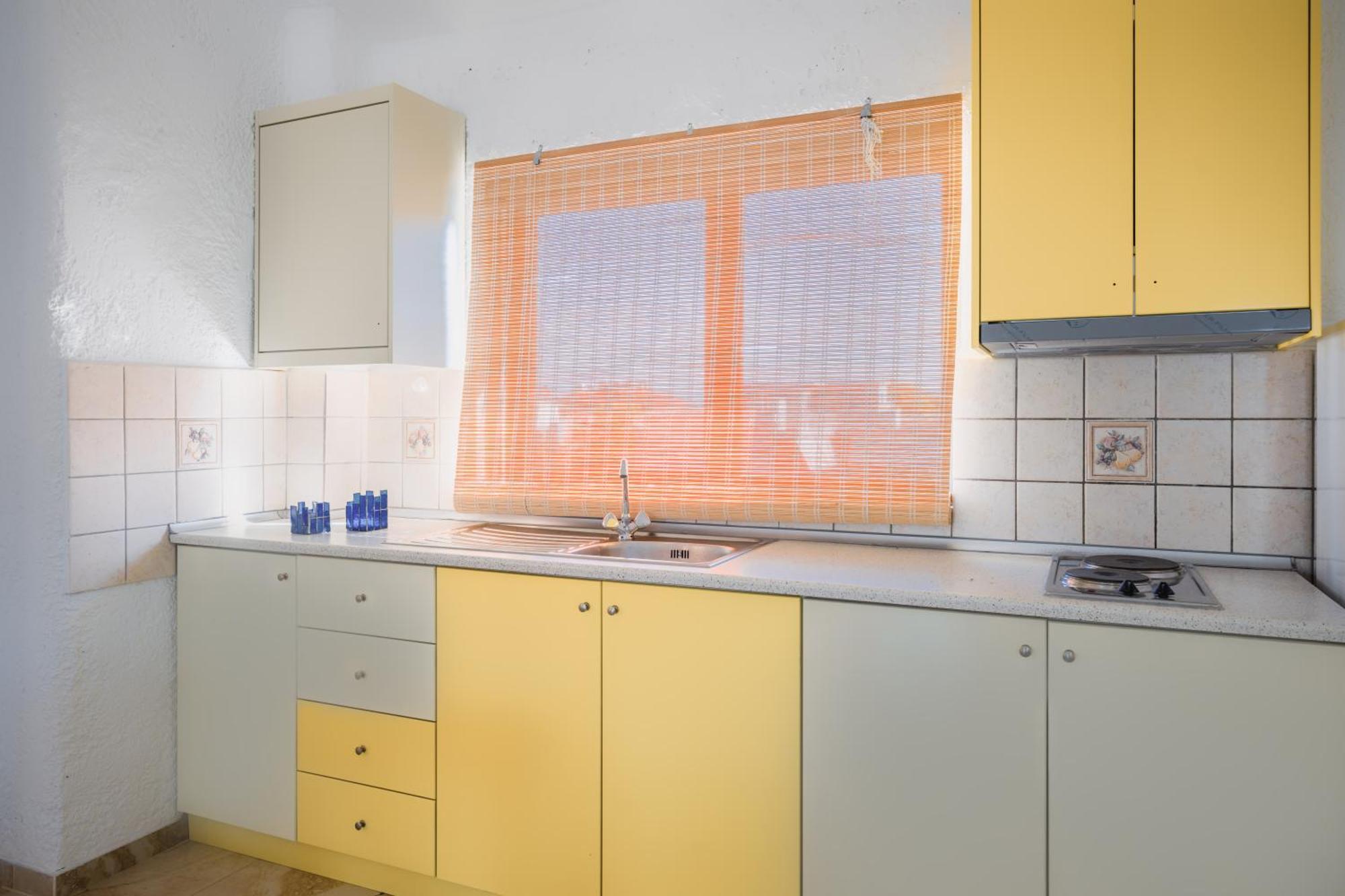 ניי פורי Brunis Apartments מראה חיצוני תמונה